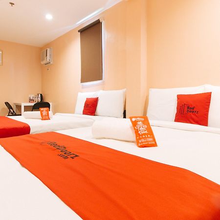 Reddoorz At Hotel Rosemarie パサイ エクステリア 写真