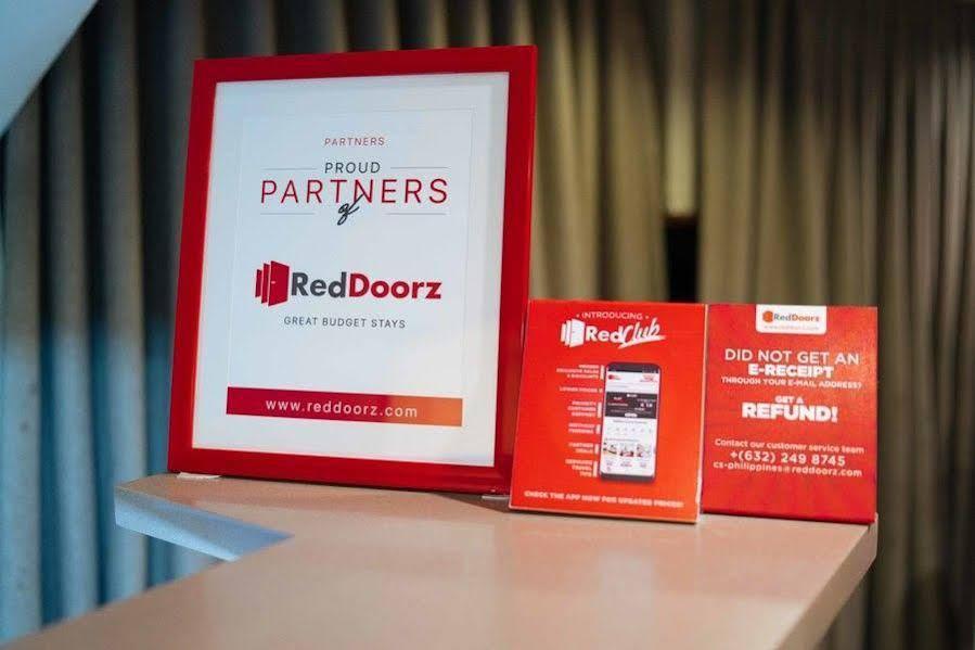 Reddoorz At Hotel Rosemarie パサイ エクステリア 写真