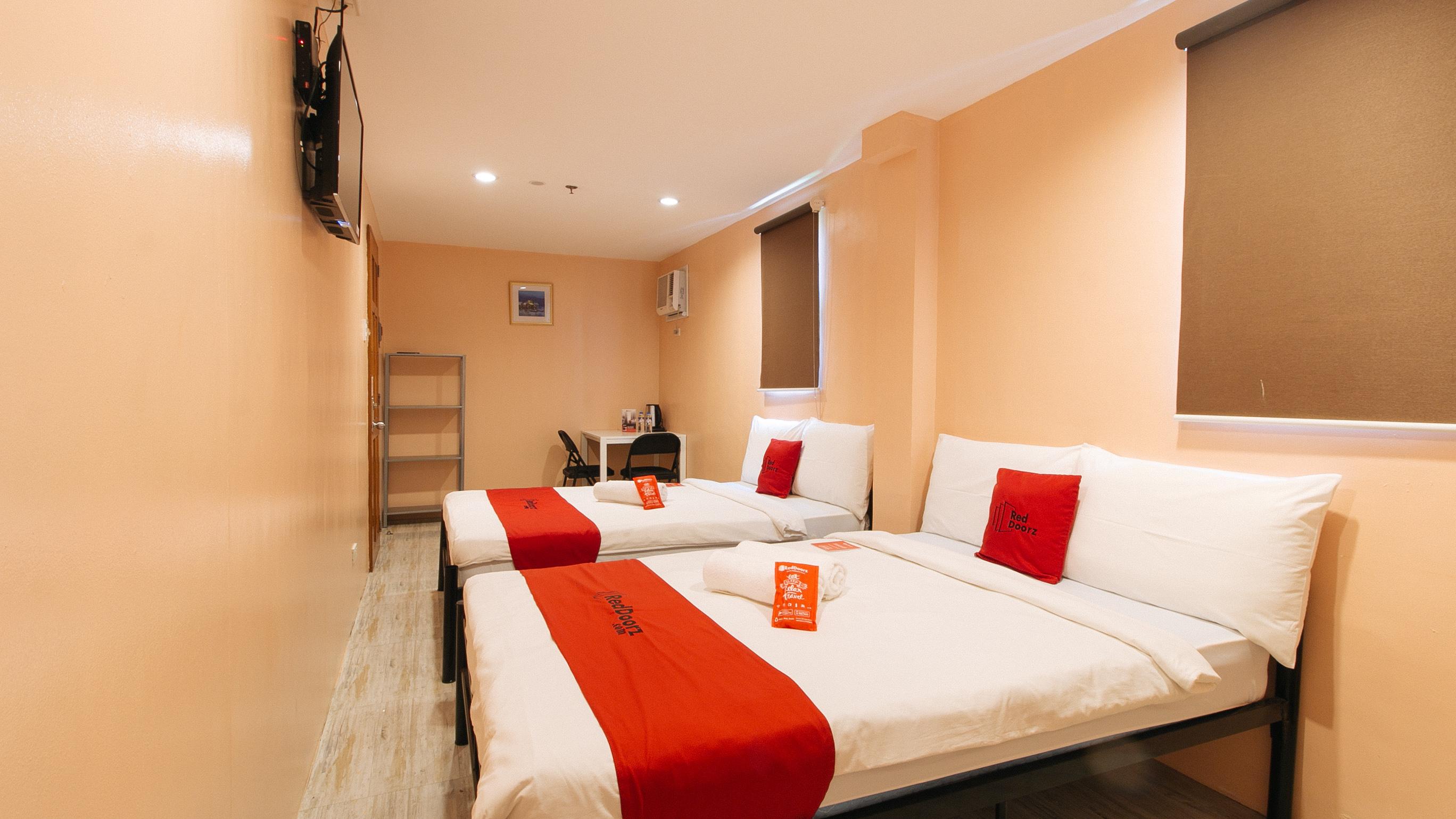 Reddoorz At Hotel Rosemarie パサイ エクステリア 写真