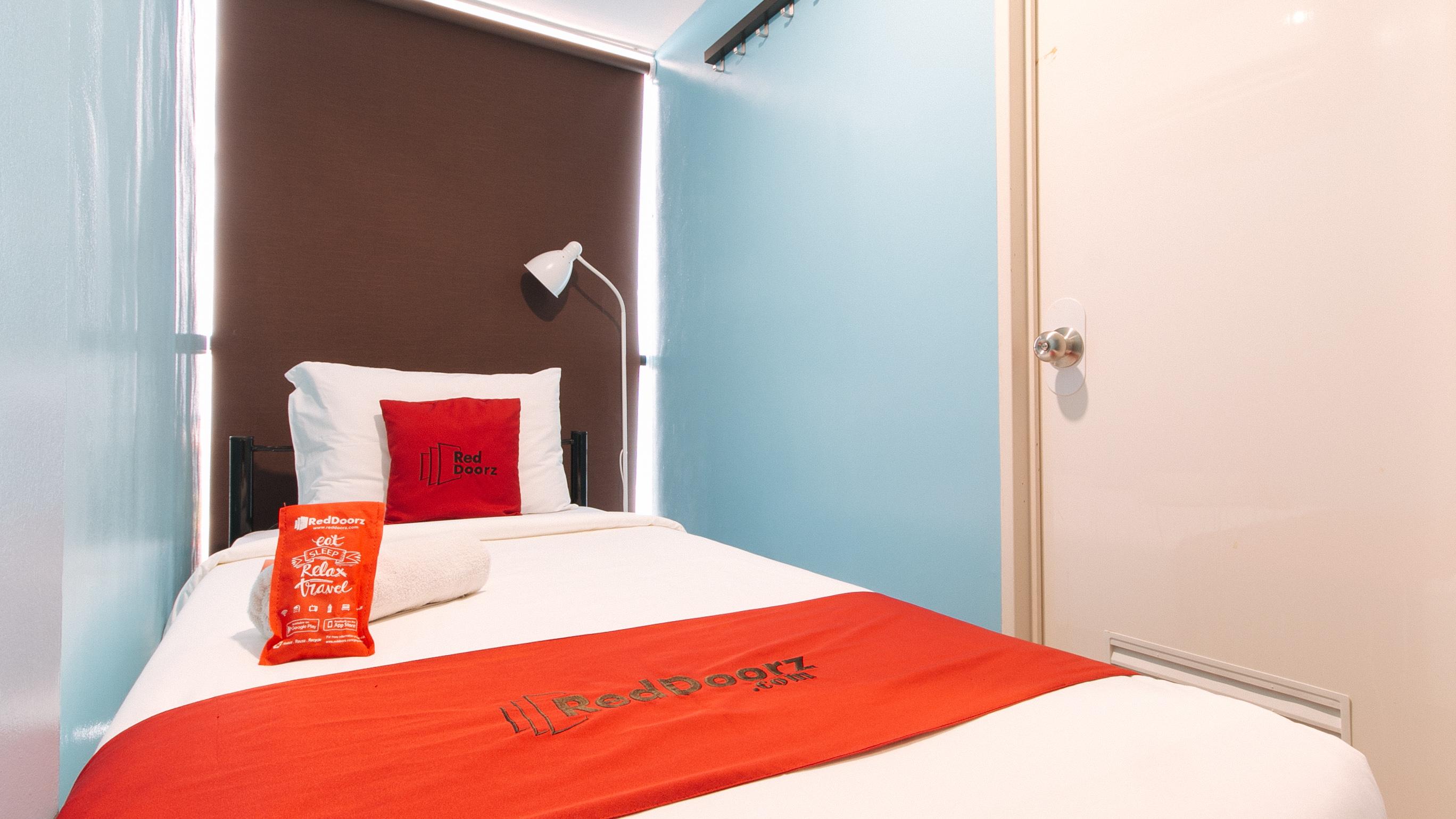 Reddoorz At Hotel Rosemarie パサイ エクステリア 写真