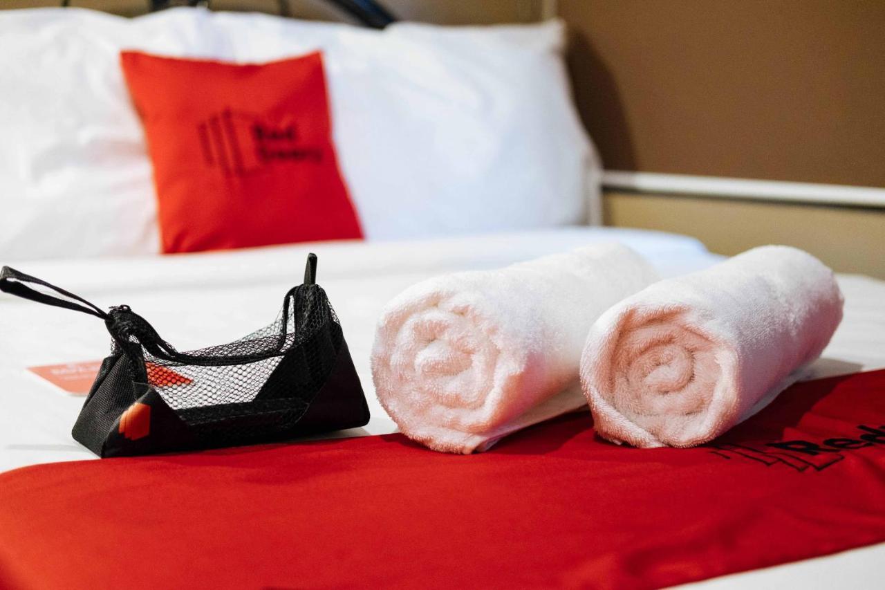 Reddoorz At Hotel Rosemarie パサイ エクステリア 写真